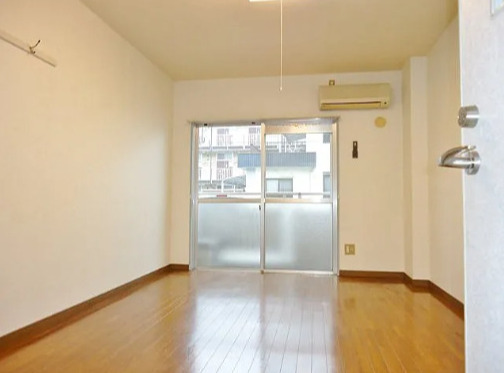 居室・リビング　現況優先