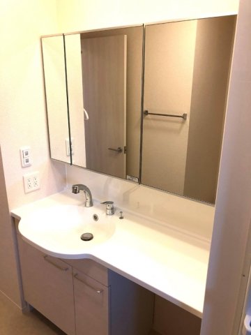 洗面設備　206 洗面台