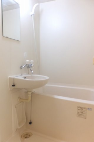 バス・シャワールーム　お風呂で日々の疲れを落としましょう