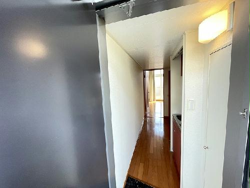 玄関　設備・仕様は号室により異なる為、現況を優先致します。