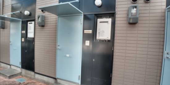 玄関　収納もある玄関です