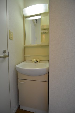 洗面設備　設備・使用は号室により異なる為、現況を優先いたします。