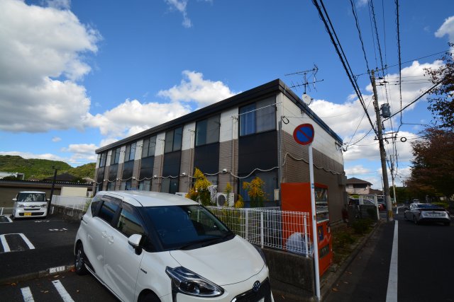 建物外観　お得に住まいをお探しするなら不動産すまラボにお任せ下さい♪