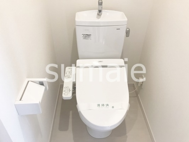 トイレ　ウォシュレット付トイレ。