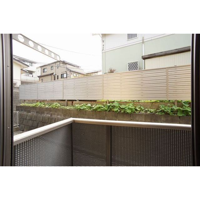 バルコニー　バルコニーには物干し竿が設置できます！