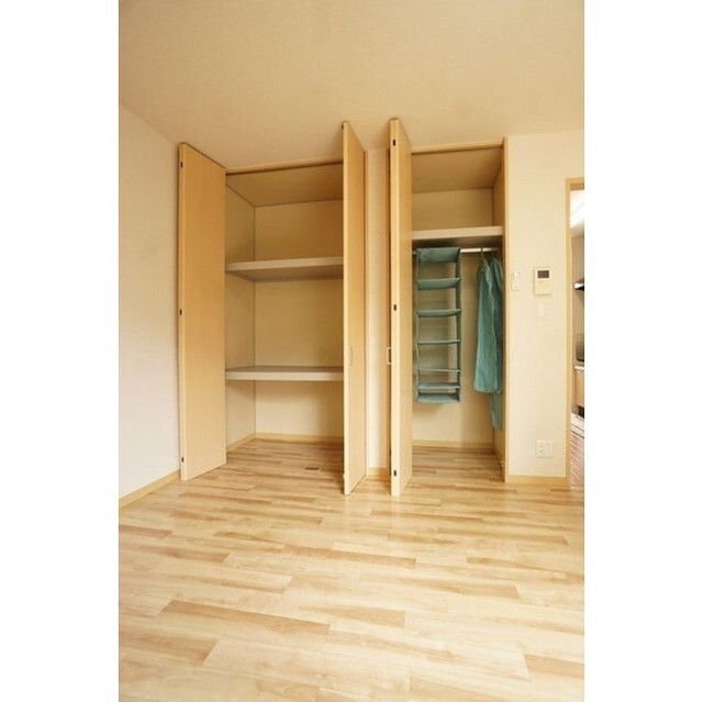 収納　大容量の天井高収納で荷物が多くても〇！