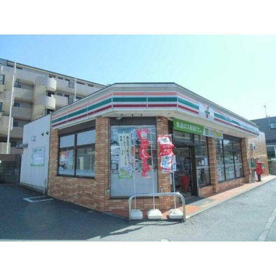 コンビニ　セブンイレブン横浜戸塚平戸店（コンビニ）まで786m