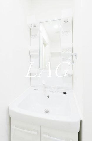 洗面設備　独立洗面台です。