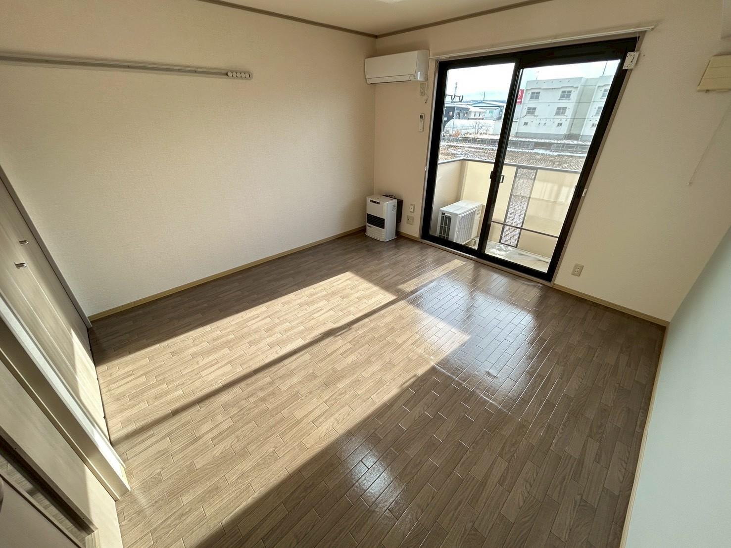 セジュール一番町の居間写真