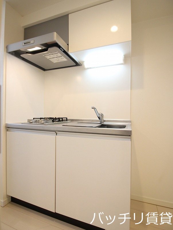キッチン　同型タイプの為、現状を優先致します。