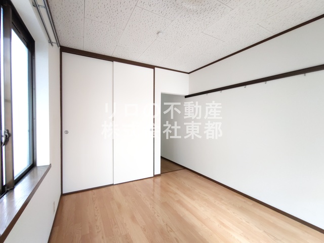 その他部屋・スペース　南向きなので暖かな日差しが入りますね♪