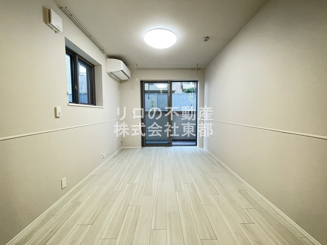 居室・リビング　広いリビングでゆったりくつろげる憩いの空間♪