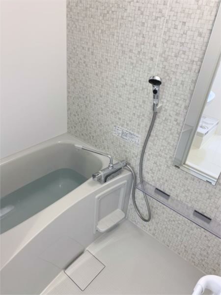 バス・シャワールーム　風呂