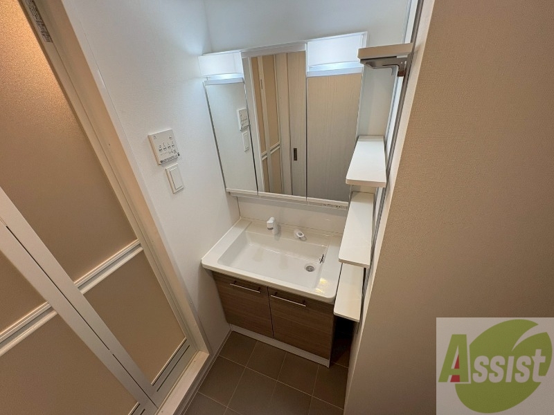 洗面設備　シャンプードレッサーで身支度もラクラクです！