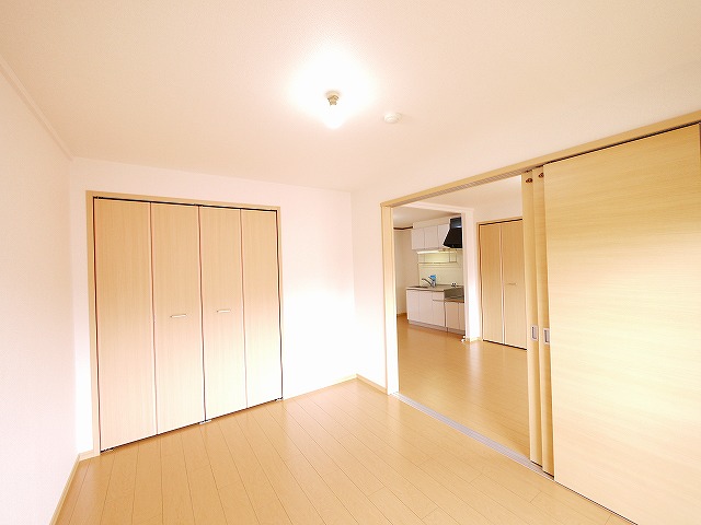 その他部屋・スペース　使い勝手のいい寝室です