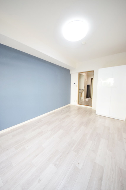 居室・リビング　～青い！～