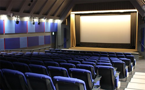 その他　かながわ県民共済シネマホール（その他）まで1331m