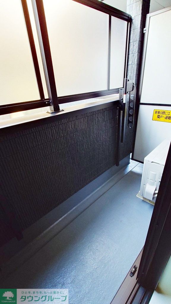 バルコニー　バルコニー