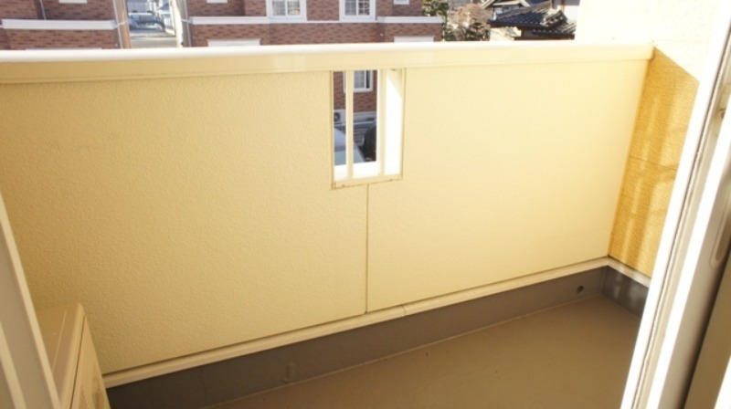 バルコニー　図面と現状に相違がある場合には現状を優先