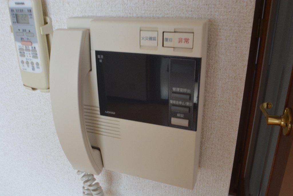 セキュリティ　カメラ付インターホン