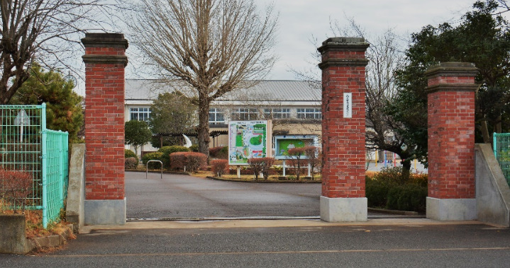 小学校　成田市立三里塚小学校（小学校）まで1716m