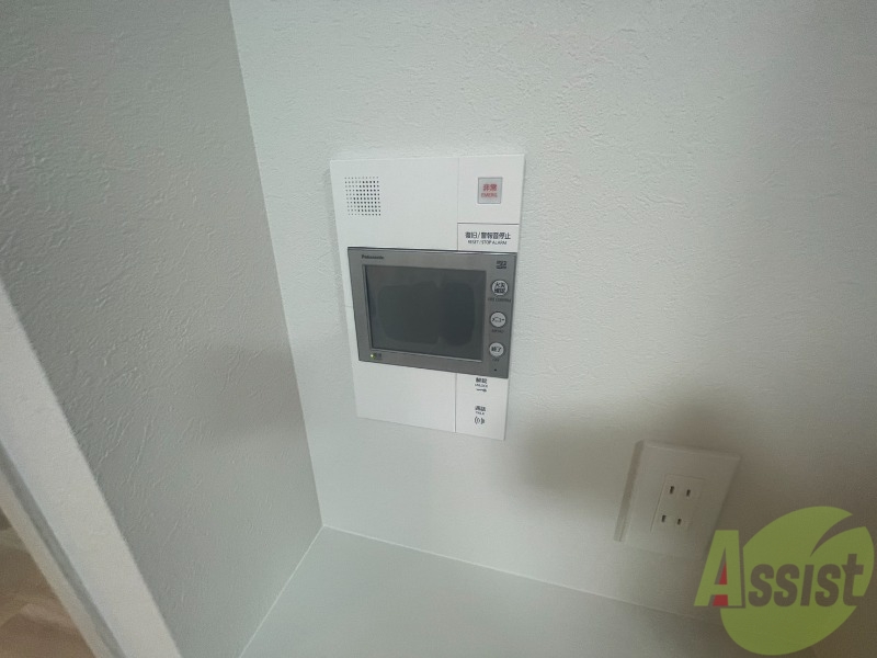 セキュリティ　ＴＶモニター付インターホンです。来客者の顔が見えるので安心！