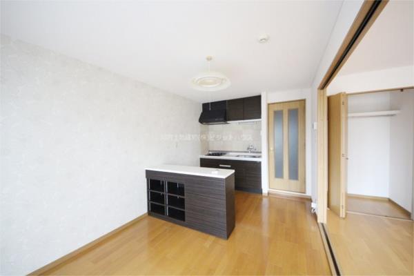 居室・リビング　類似室内