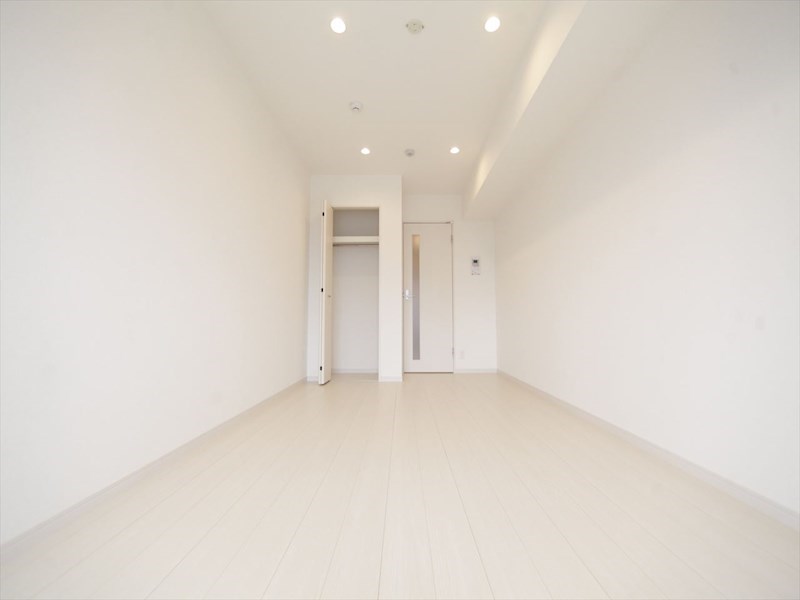 その他部屋・スペース　洋室8.4帖　クローゼット付（収納充実してます）