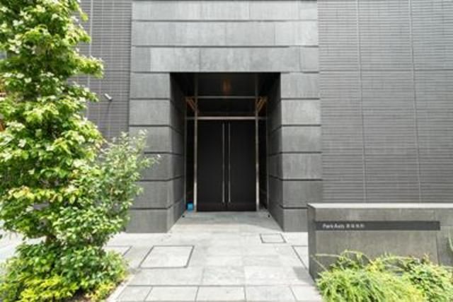 エントランス　建物の内部です