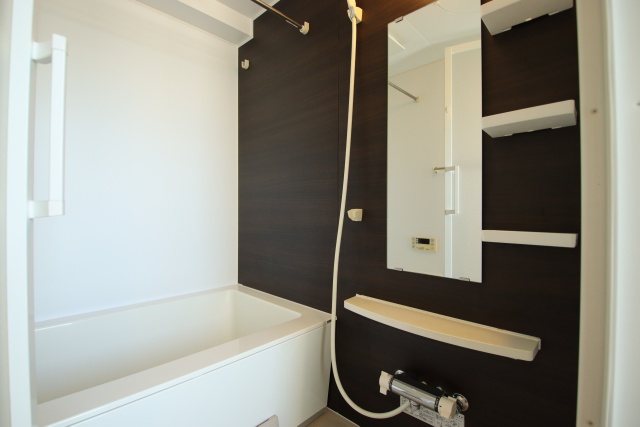 バス・シャワールーム　※別室の参考写真の為、現況優先です。