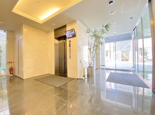 ロビー　エレベーターホール