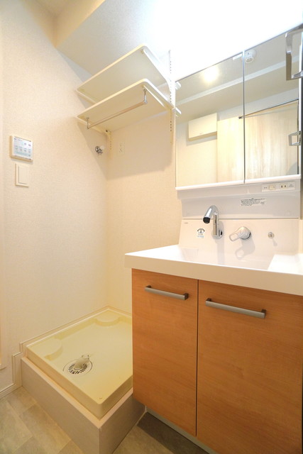 洗面設備　※写真は同タイプ住戸です。