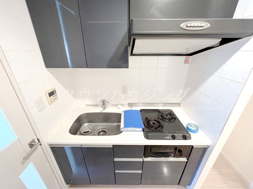 キッチン　※同室タイプ参考写真