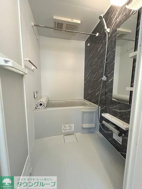 バス・シャワールーム　※３０２号室設備施工例　現況優先