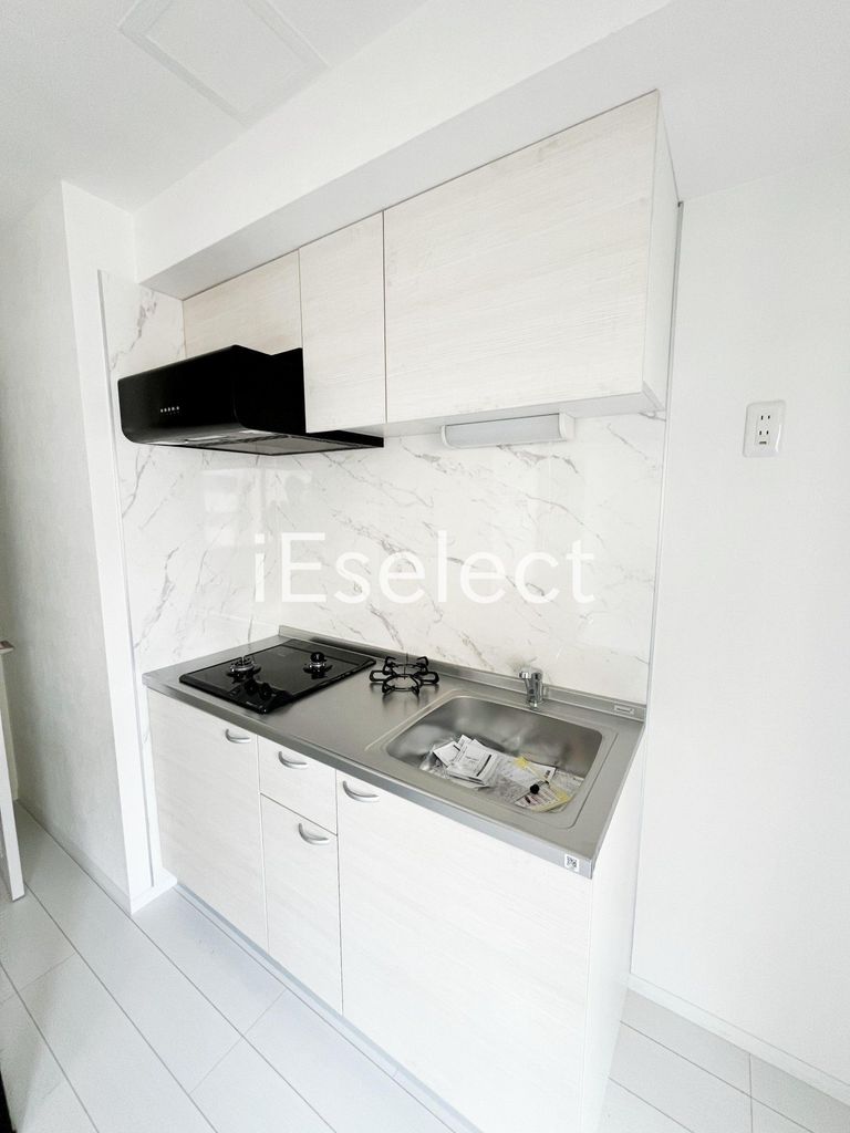 キッチン　２口コンロ付のシステムキッチン。