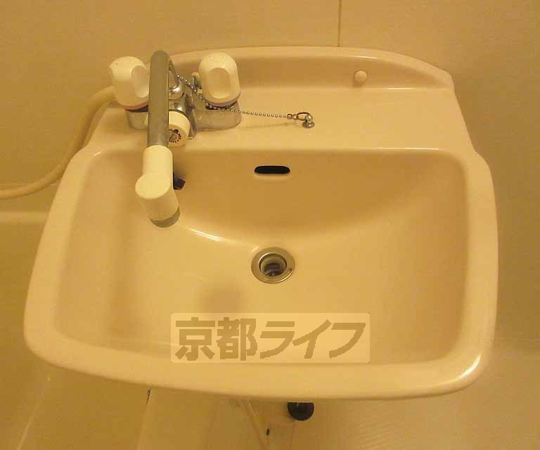 洗面設備　洗面台です