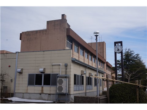小学校　上越市立春日小学校（小学校）まで700m