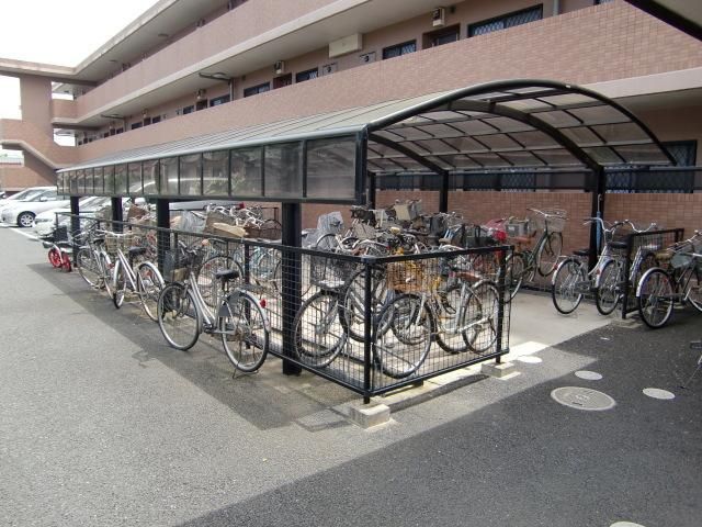 その他共有部分　屋根付き駐輪場です