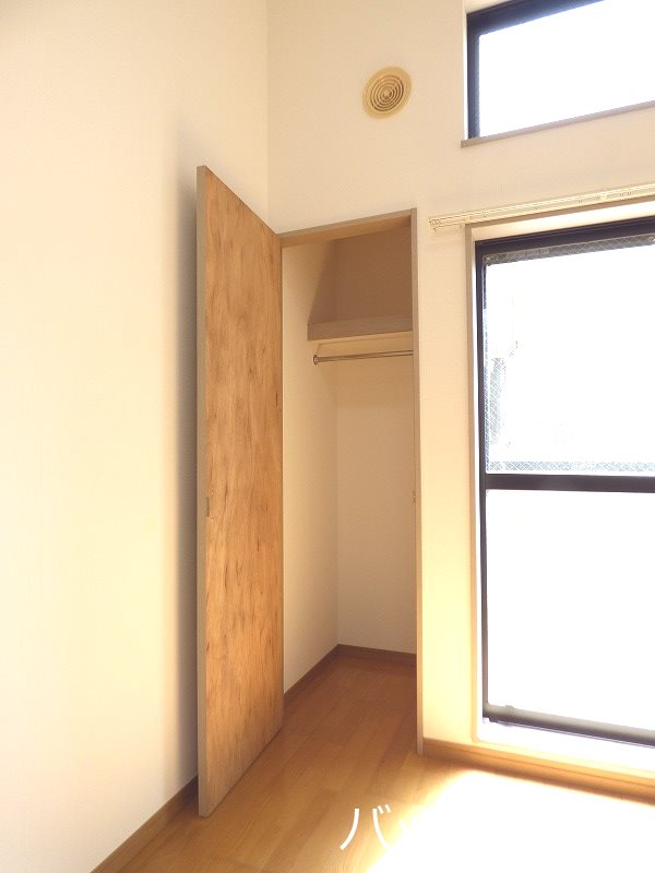 収納　同型タイプの為、現状を優先致します。