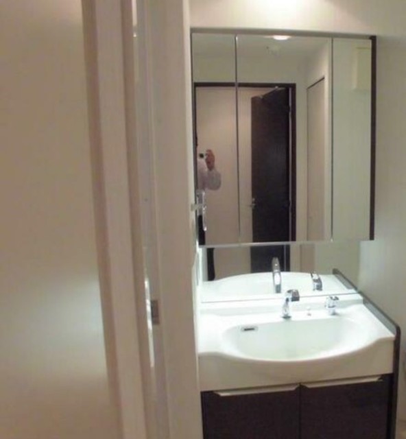 洗面設備　同仕様タイプ