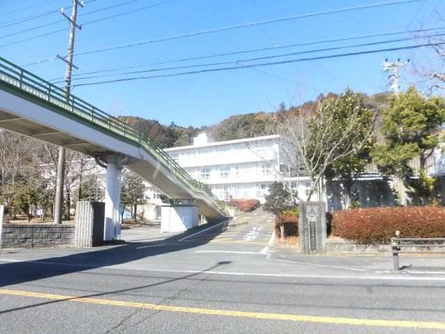 小学校　掛川市立東山口小学校（小学校）まで651m