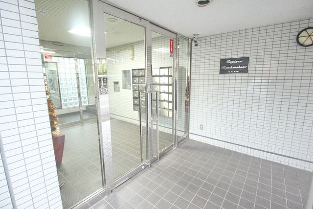 エントランス　★お部屋探しは株式会社タウンハウジング東京まで★