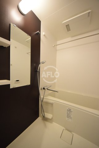 バス・シャワールーム　ラクラス堺筋本町　風呂