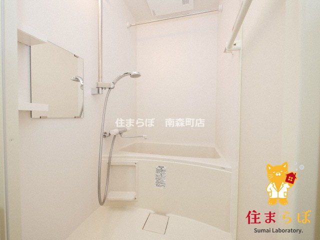 バス・シャワールーム　「見た目じゃなく、心に“しっくりくる”を大切に。」