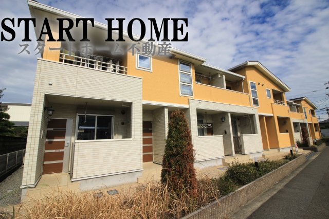 建物外観　落ち着いた雰囲気の外観です