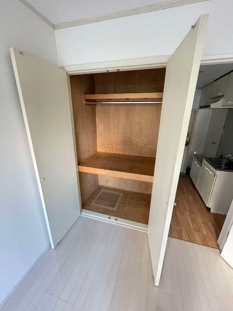 収納　※同物件別号室の参考写真です。
