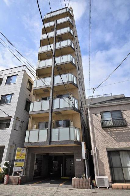 建物外観　９階建ての賃貸マンション