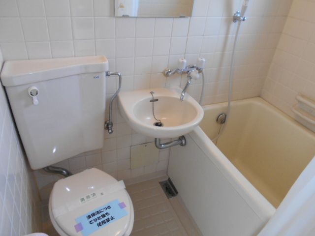 バス・シャワールーム