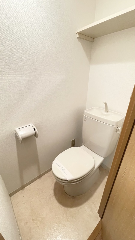 トイレ　別部屋参考写真