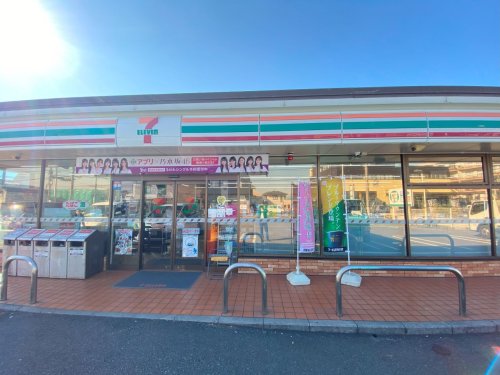 コンビニ　セブンイレブン 松戸古ヶ崎1丁目店（コンビニ）まで445m